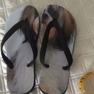 Doggie design on flip flops.  Super cute